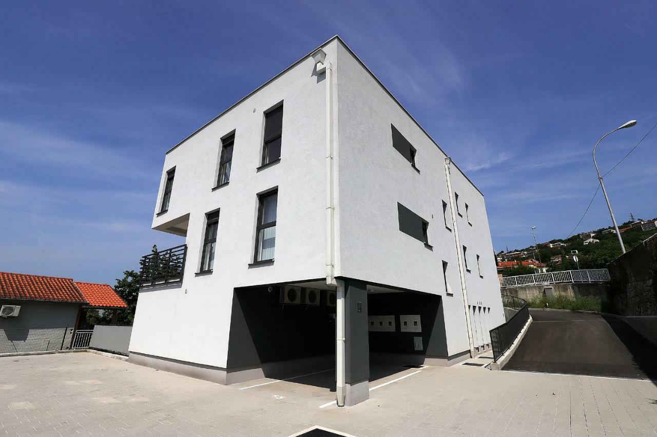 Studio Apartment Ada 2 Rijeka Exterior photo