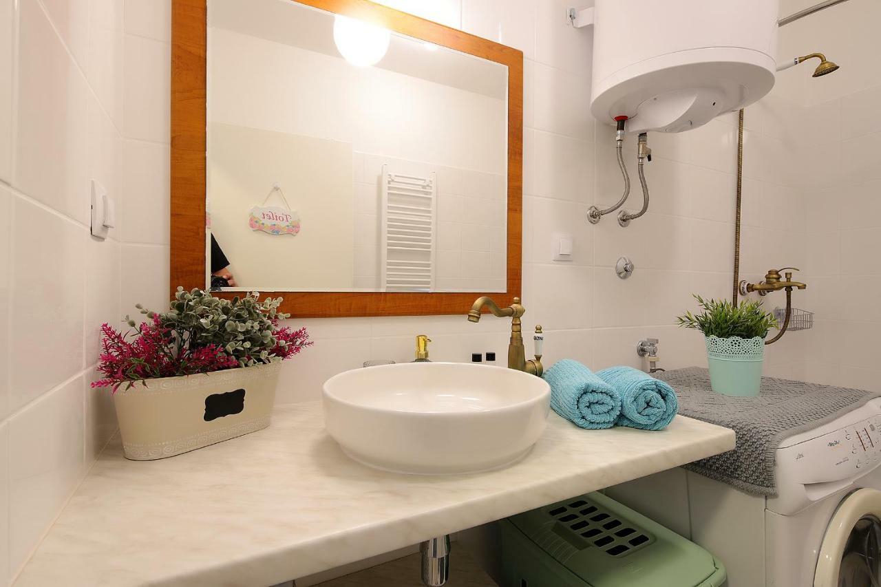 Studio Apartment Ada 2 Rijeka Exterior photo