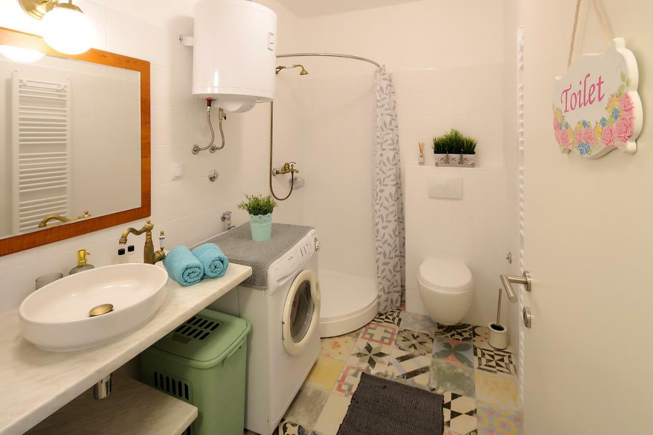 Studio Apartment Ada 2 Rijeka Exterior photo