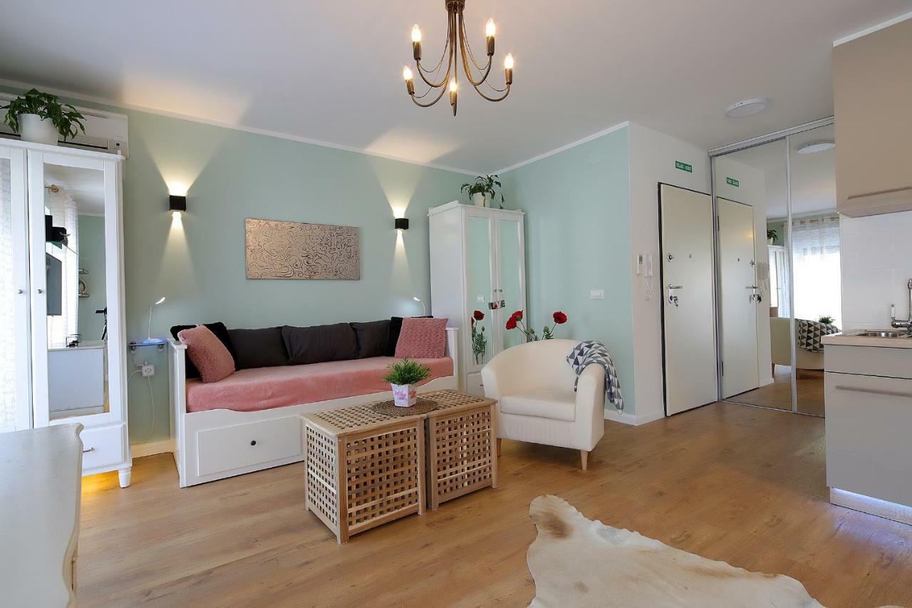 Studio Apartment Ada 2 Rijeka Exterior photo